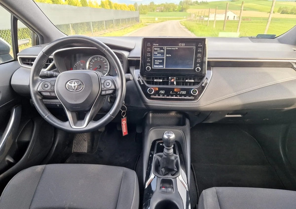 Toyota Corolla cena 71900 przebieg: 102000, rok produkcji 2020 z Krasnobród małe 56
